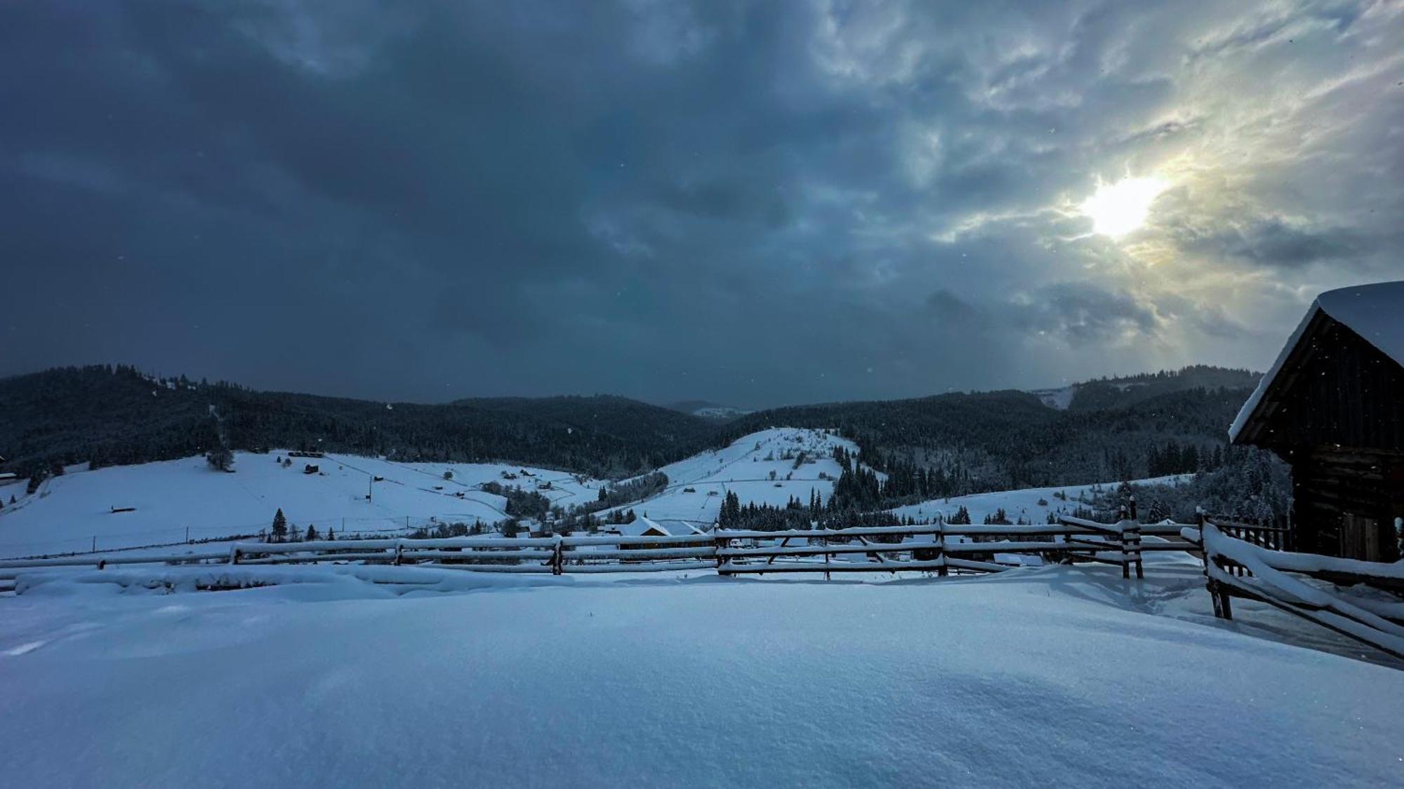 Шепіт Лісу Otel Bukovel Dış mekan fotoğraf